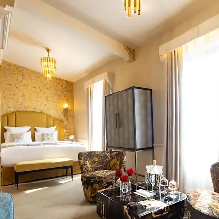 Manolita 5* Paris