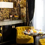 Manolita 5* Paris