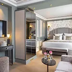 Manolita 5* Paris