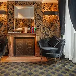 Manolita 5* Paris